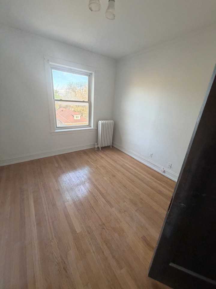 8310 S Paulina St #3 - Photo 5 of 12