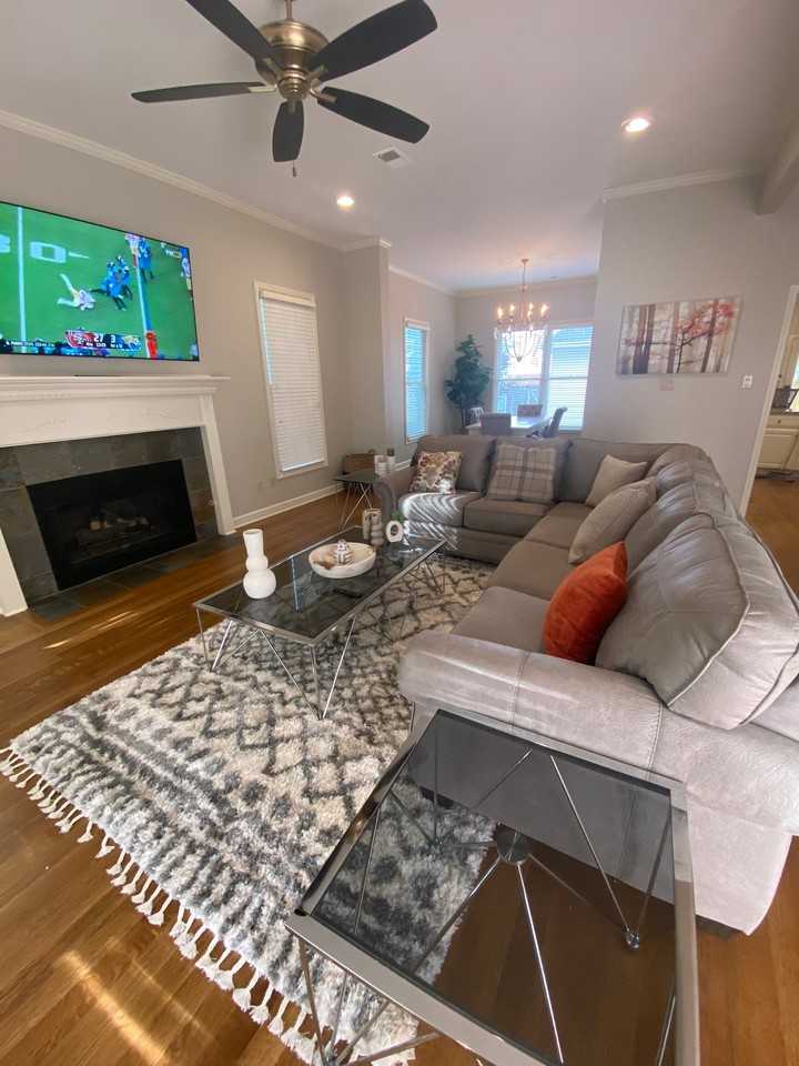 1018 Harbor Bend Cir - Photo 4 of 12
