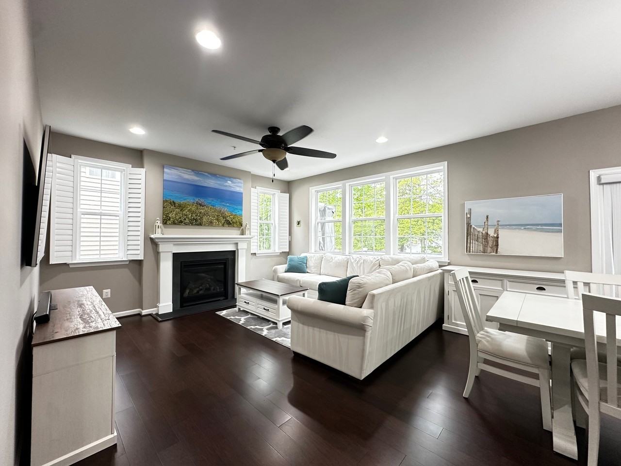 904 Saint Martins Loop - Photo 4 of 20