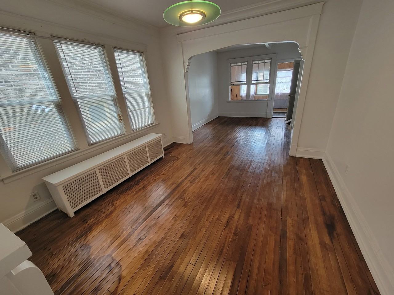 8035 S Coles Ave - Photo 6 of 20