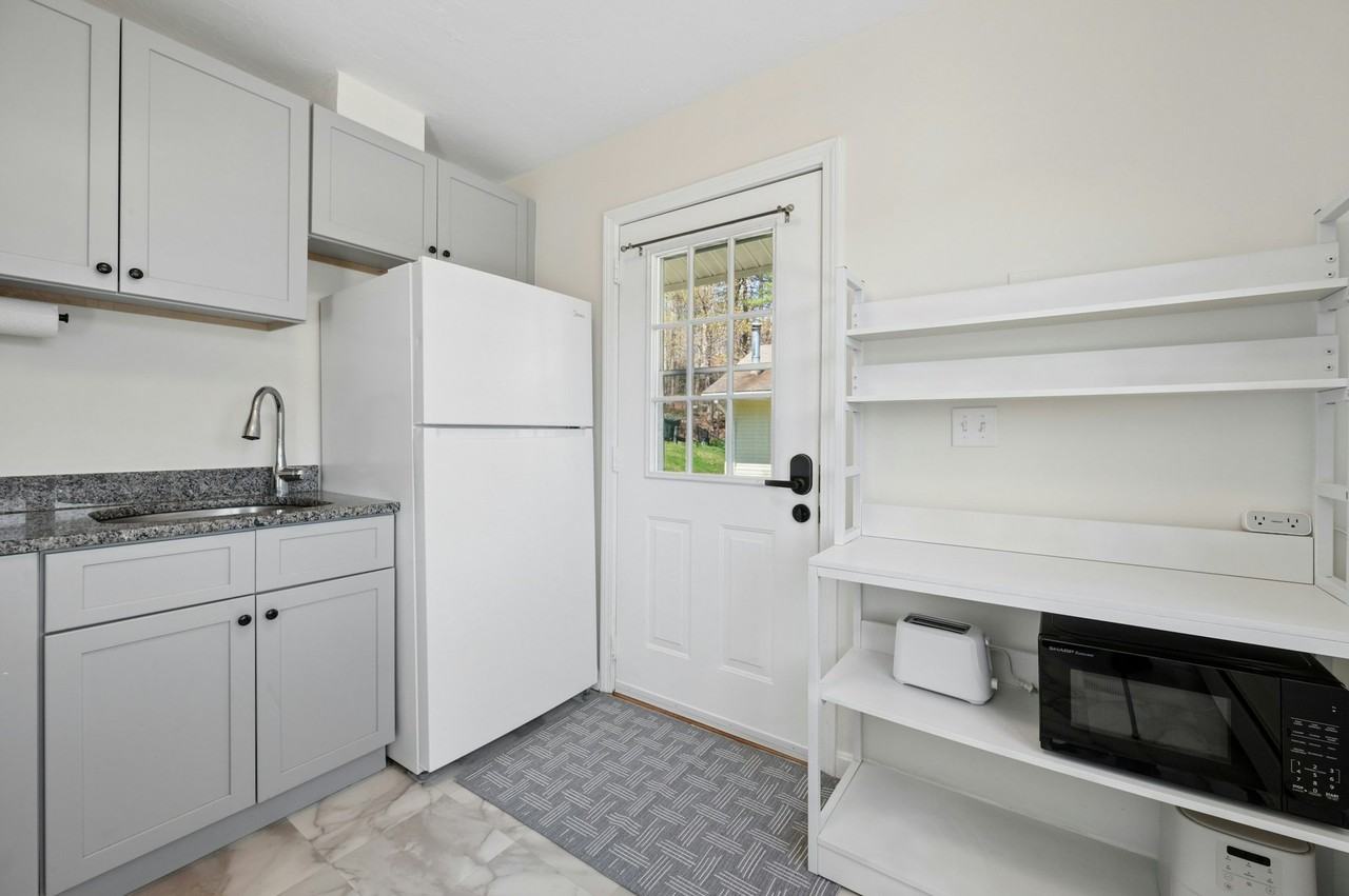 81A Jolicoeur Ave #B - Photo 7 of 20