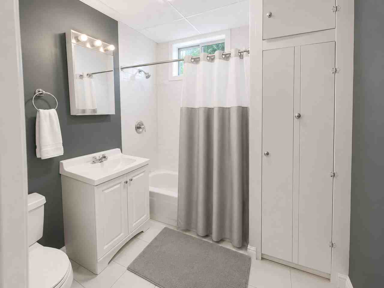 64 Henshaw St #2 - Photo 5 of 6