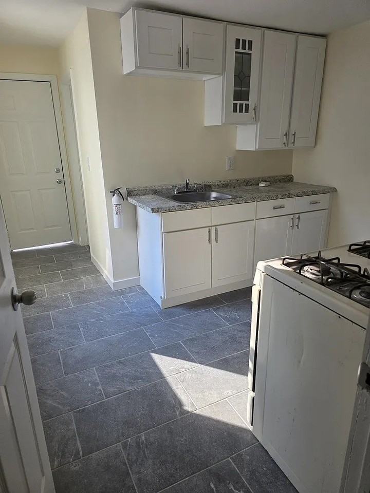195 Central Ave #1B - Photo 2 of 9