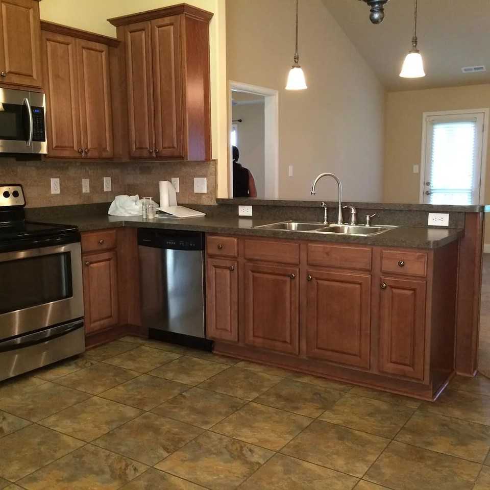 108 Grantham Cir - Photo 4 of 10