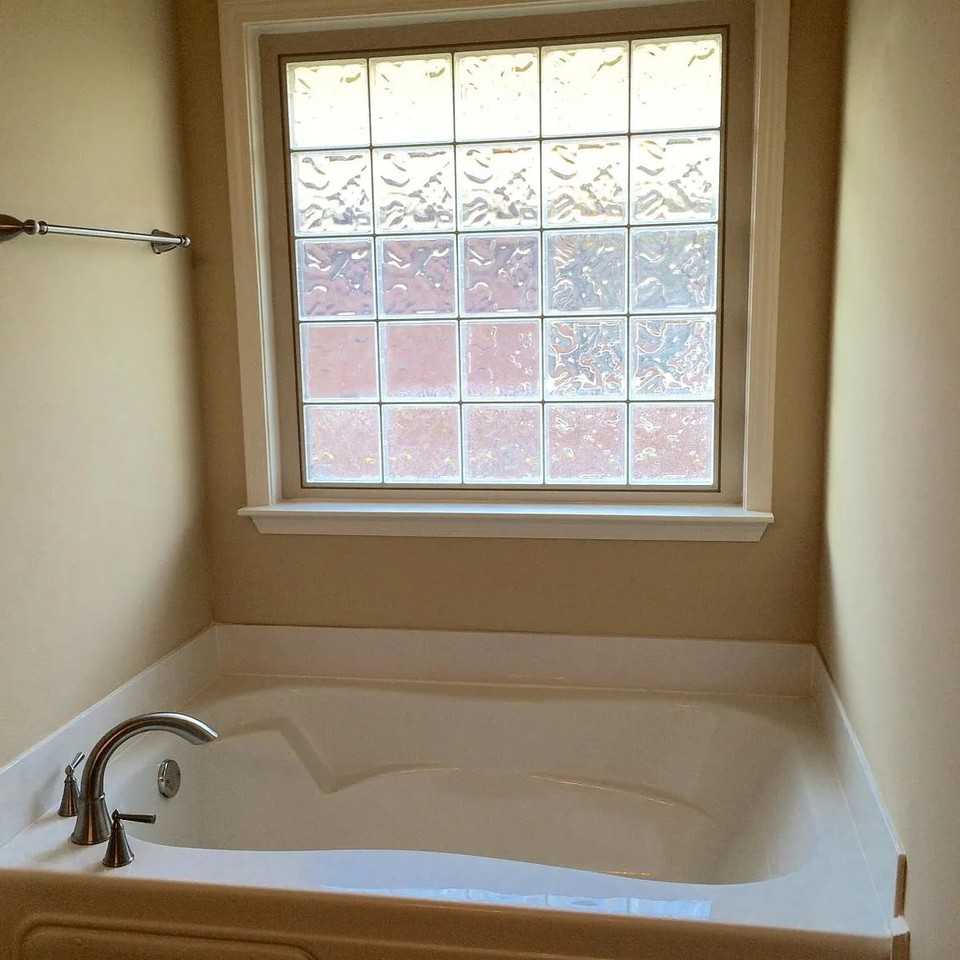 108 Grantham Cir - Photo 5 of 10