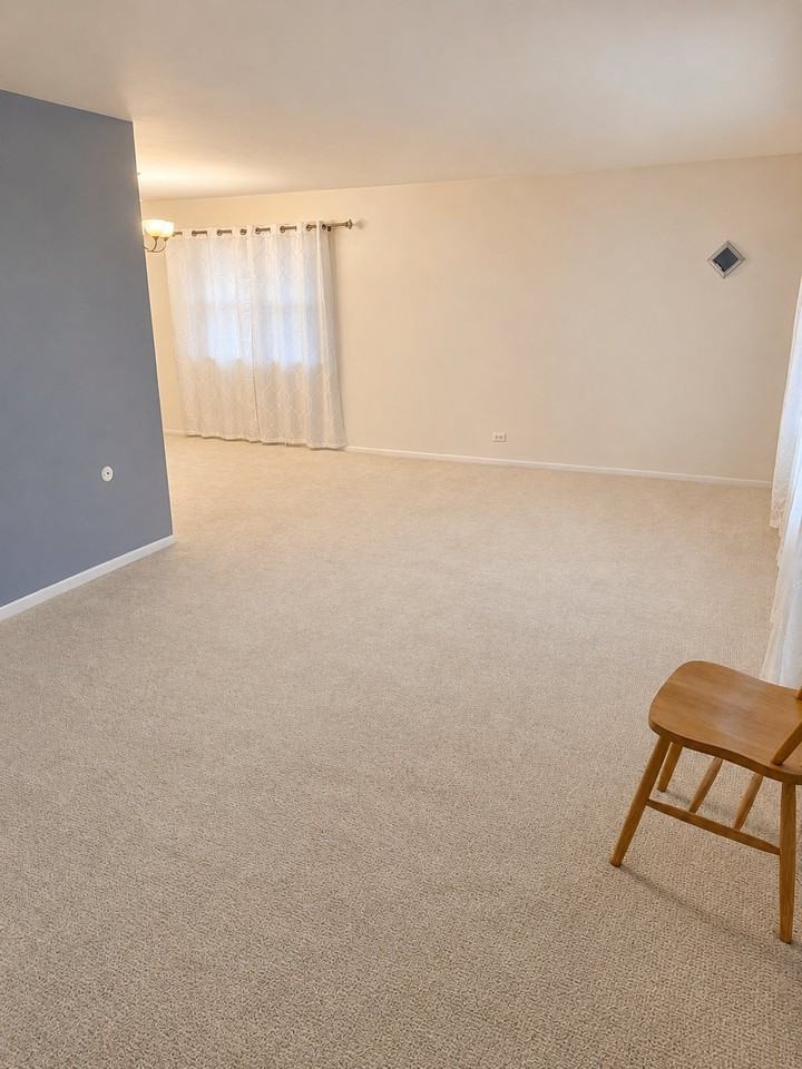 2156 E Old Hicks Rd - Photo 3 of 3