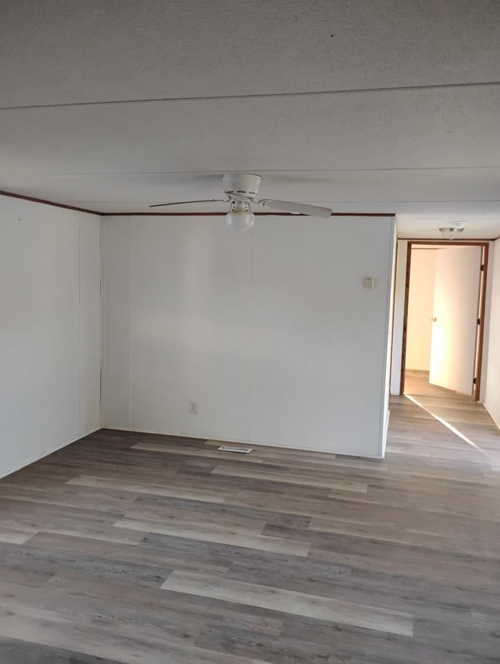 601 E Lincoln St #22 - Photo 4 of 8