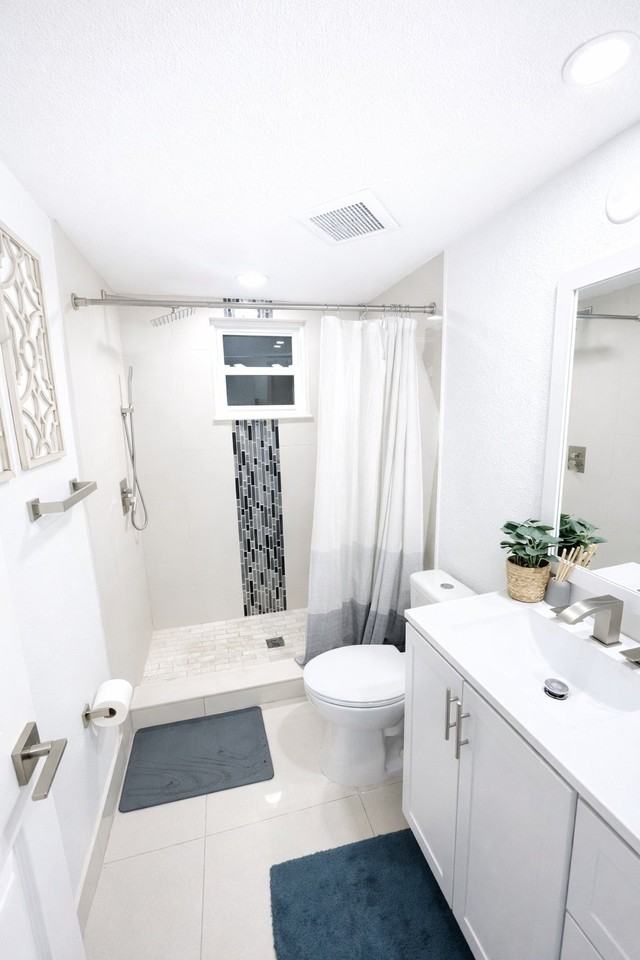 6080 22nd Ave N #4 - Photo 7 of 13