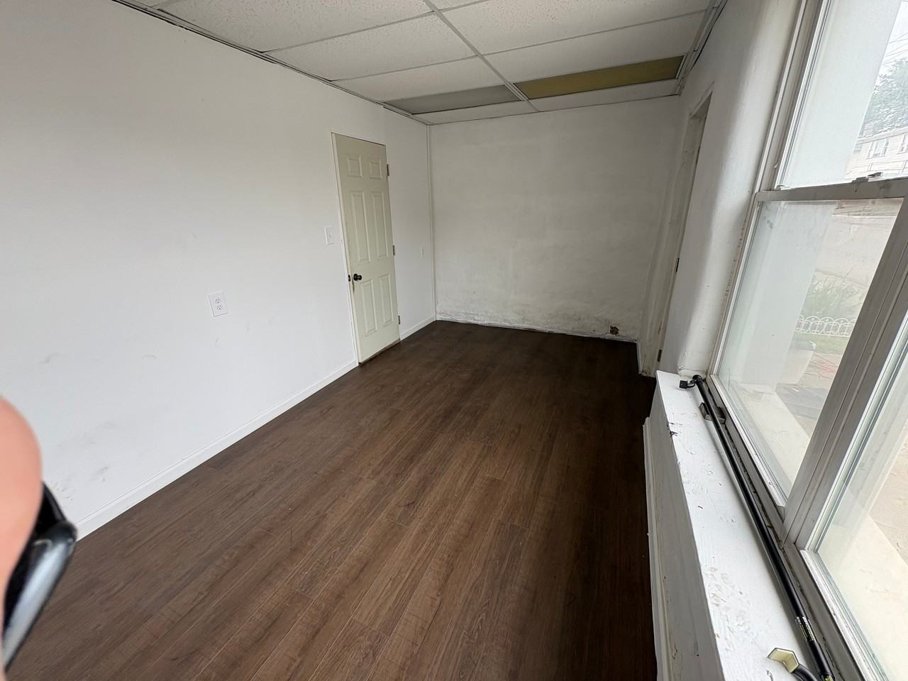 945 E Park Ave - Photo 6 of 8