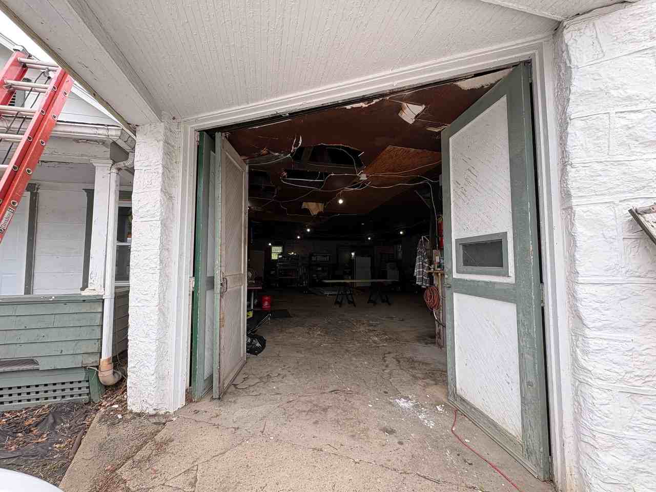 945 E Park Ave - Photo 7 of 8