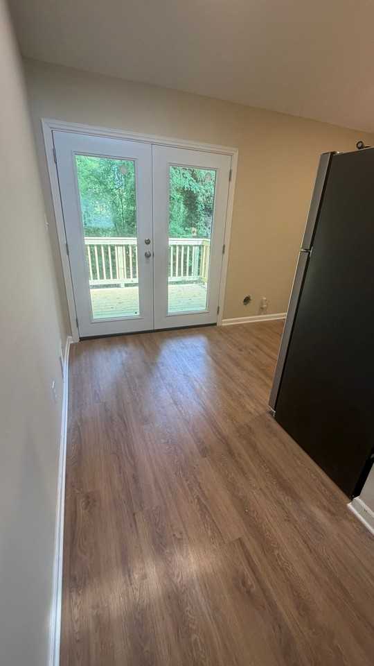 183 Vaughn Rd - Photo 4 of 6