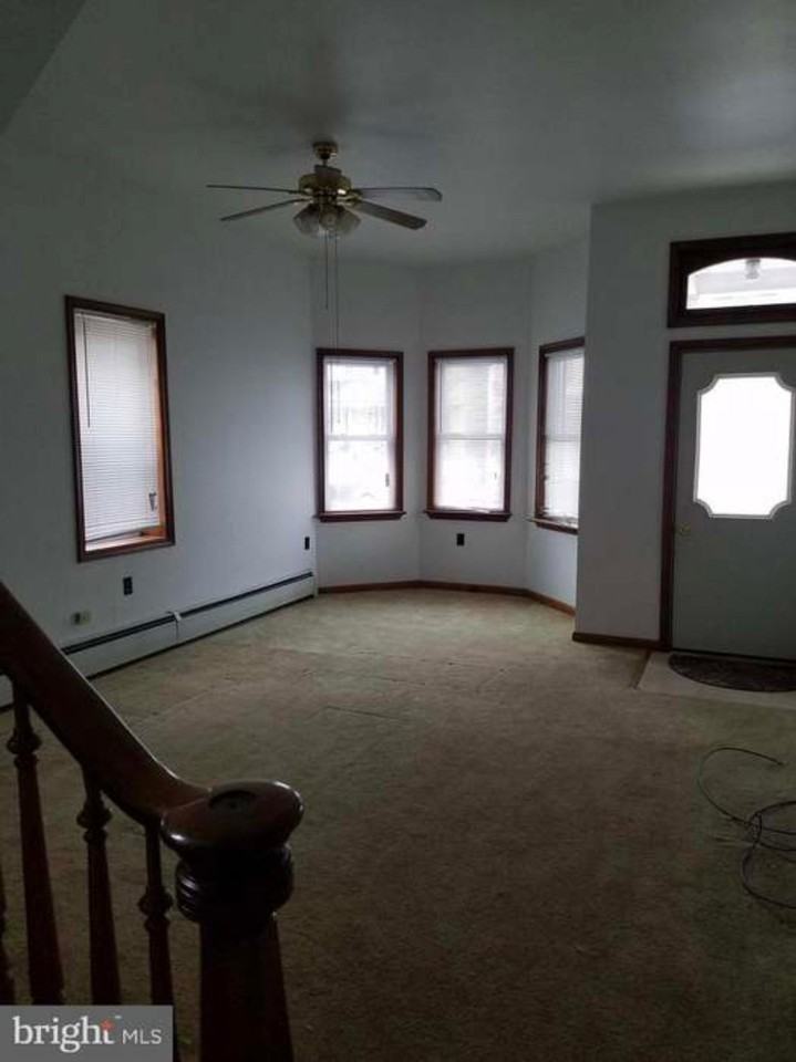 602 N 2nd St - Photo 2 of 7