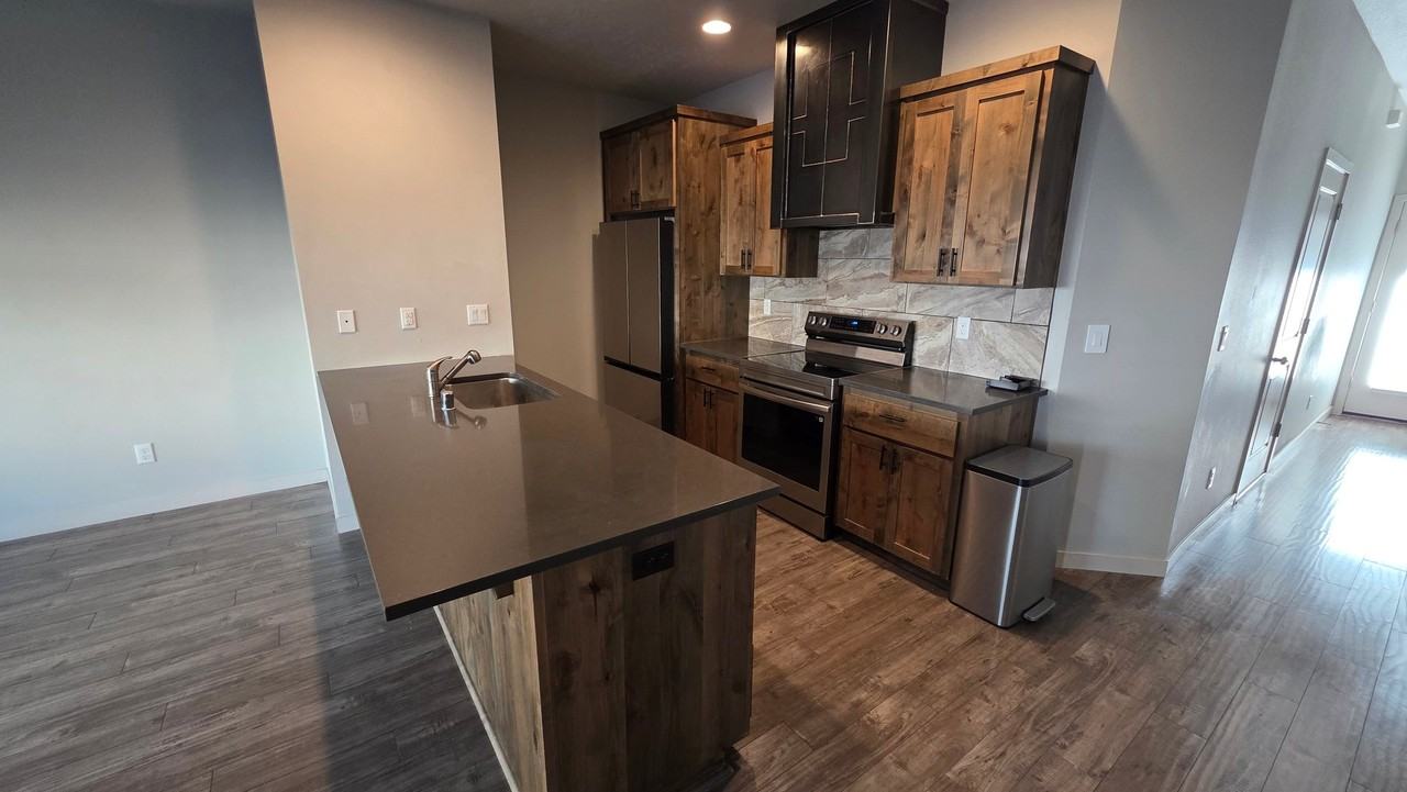 129 N 44th Pl - Photo 3 of 14