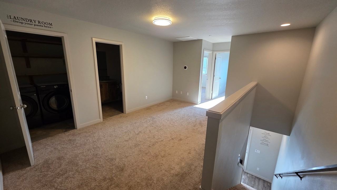 129 N 44th Pl - Photo 5 of 14