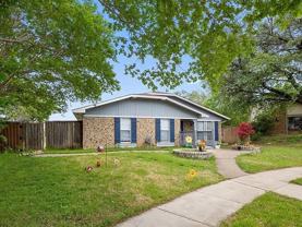 1706 Delaford Cir - Photo 1 of 1