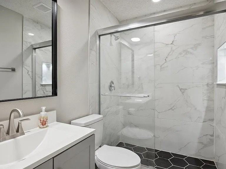 1706 Delaford Cir - Photo 7 of 11