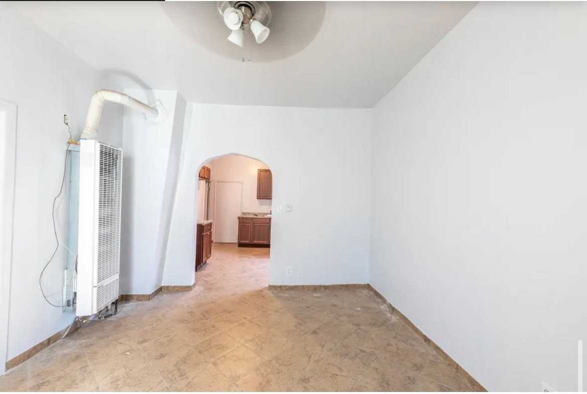 2752 S Kedvale Ave #2R - Photo 5 of 10