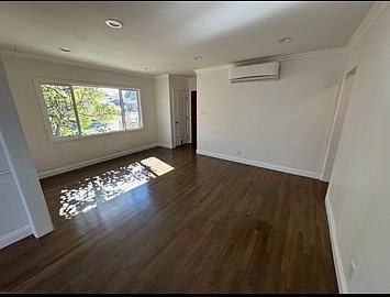 4408 Stevely Ave - Photo 6 of 19