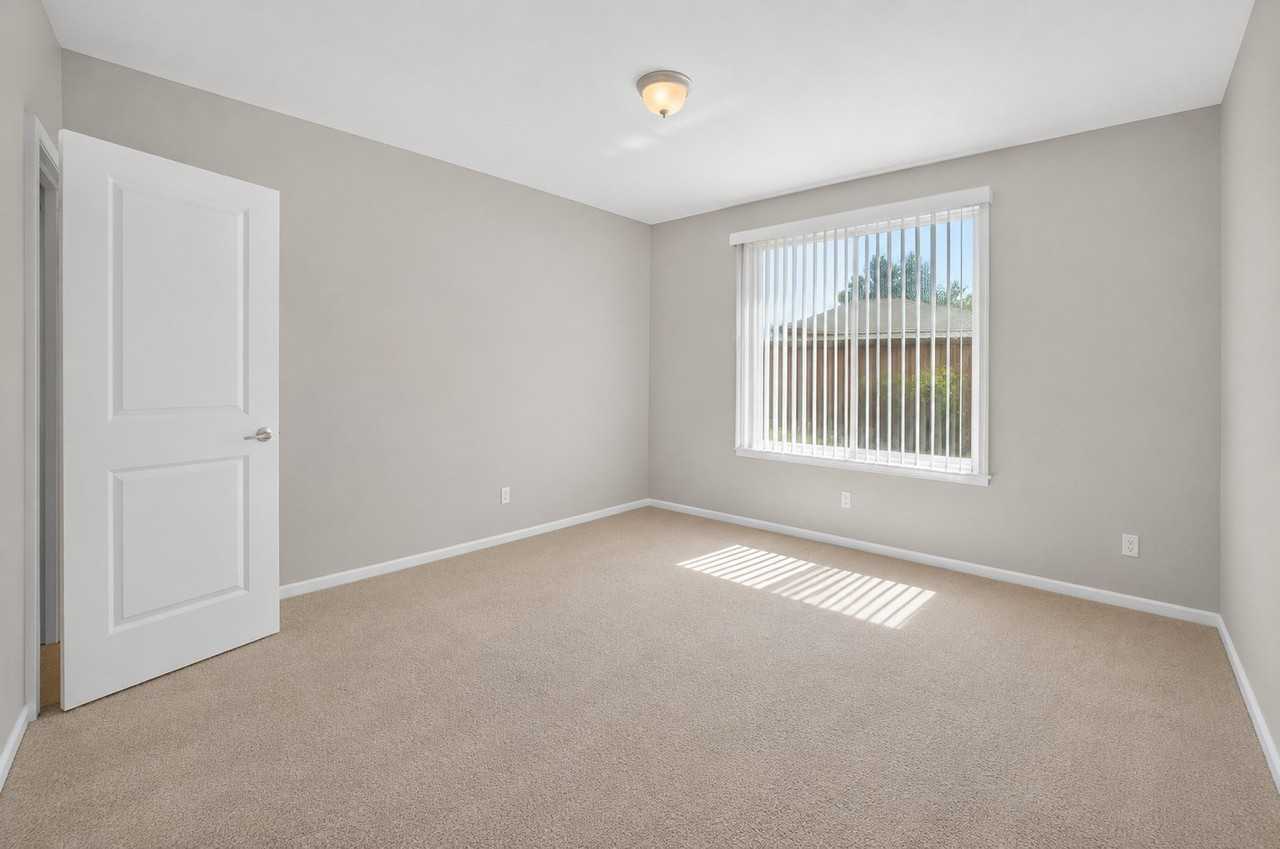 7540 Abbey Cir - Photo 7 of 20