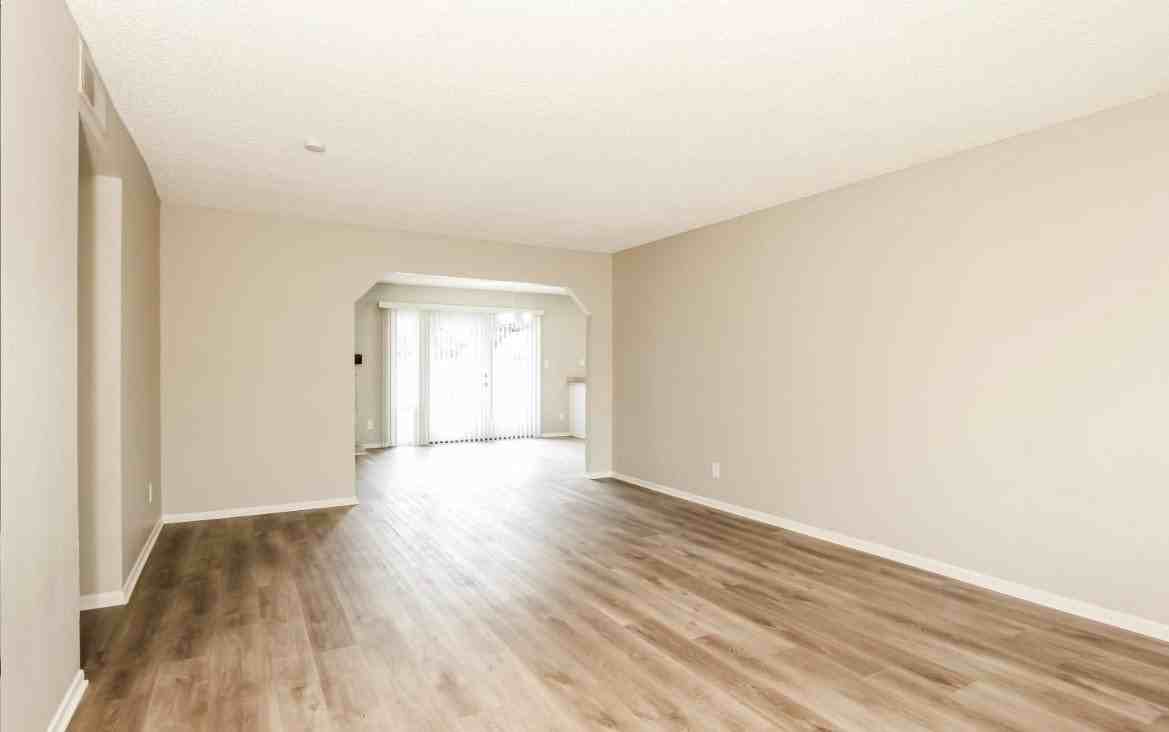 5435 W Altadena Ave - Photo 4 of 11