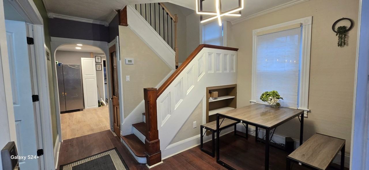 319 Union St - Photo 5 of 20
