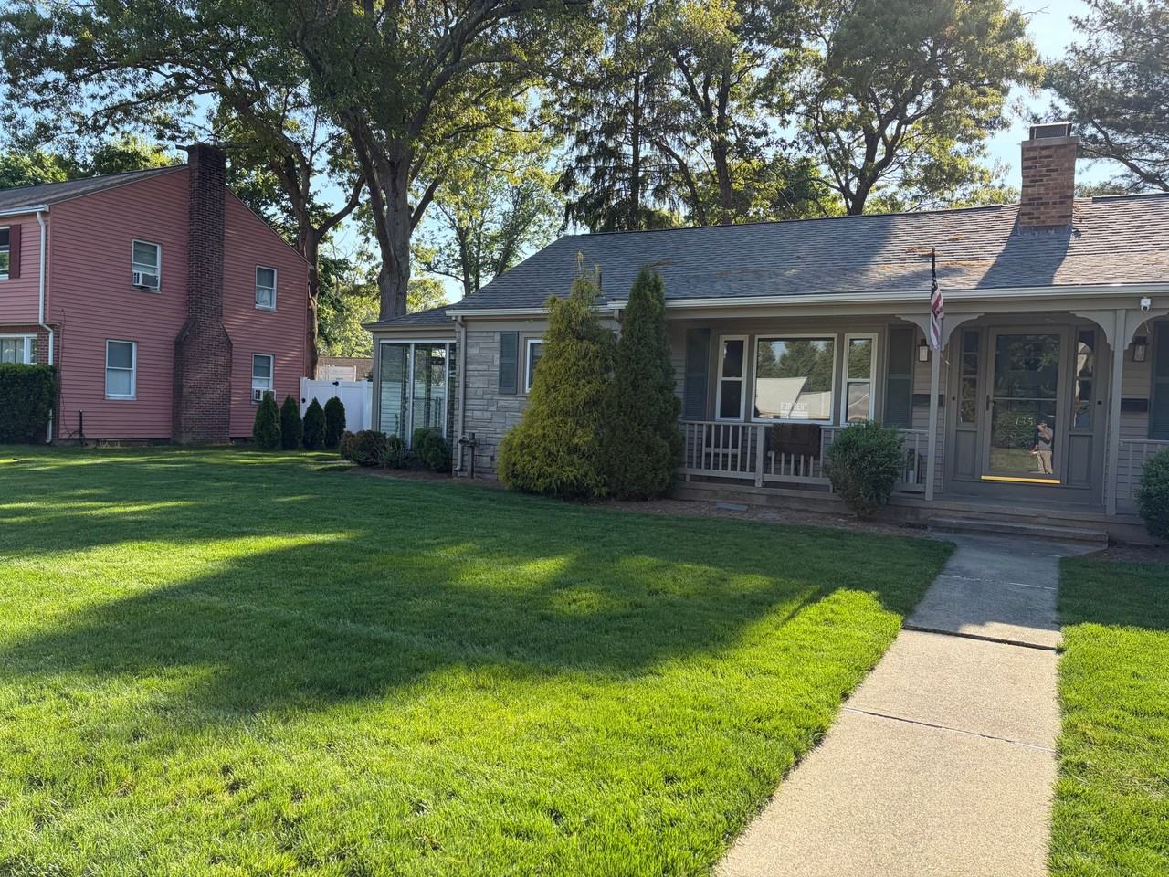 135 Park View Ave #A - Photo 2 of 14