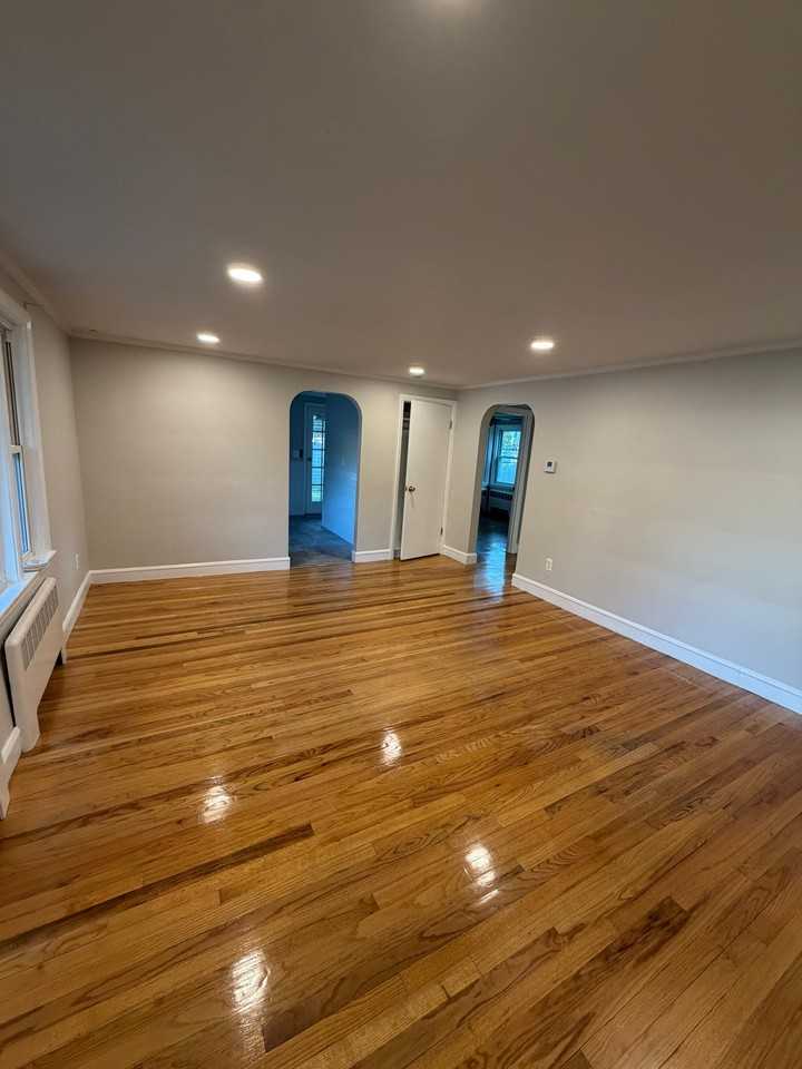 135 Park View Ave #A - Photo 3 of 14