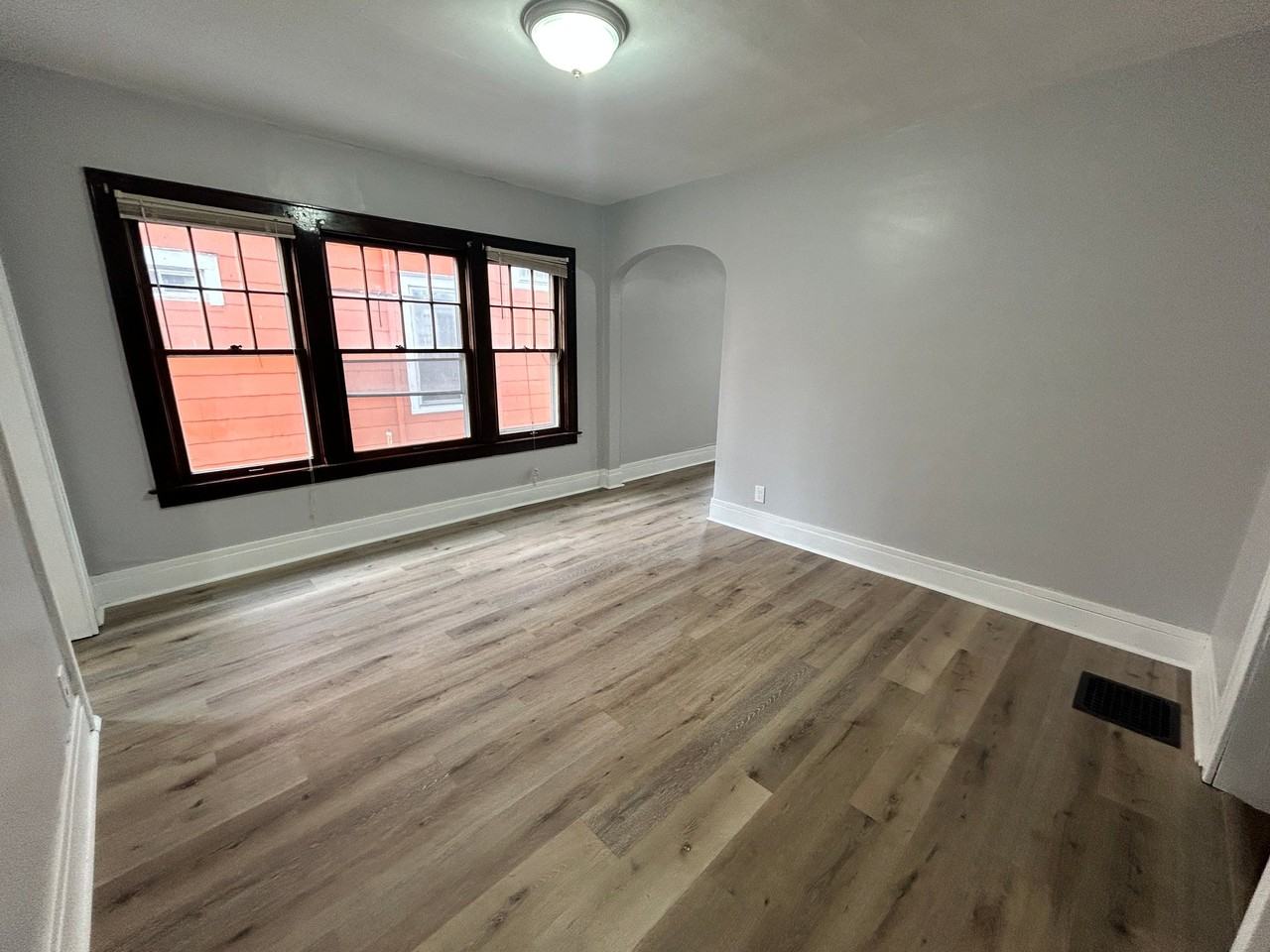 710 W Colvin St #710-1stFL - Photo 6 of 16