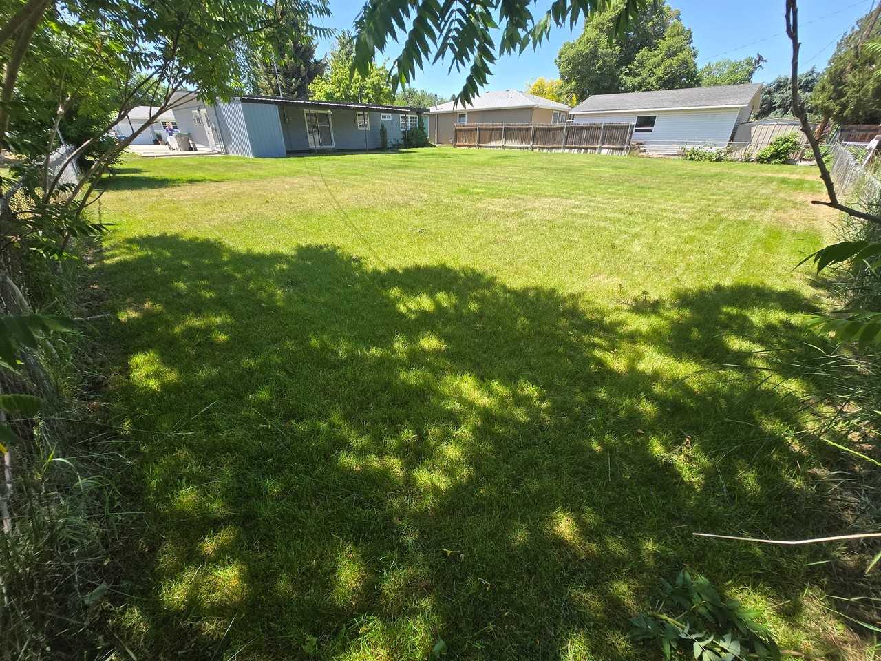 1912 W Tendoy Dr - Photo 2 of 14