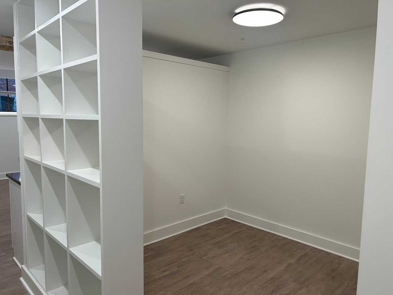 425 N Prince St #006 - Photo 2 of 12