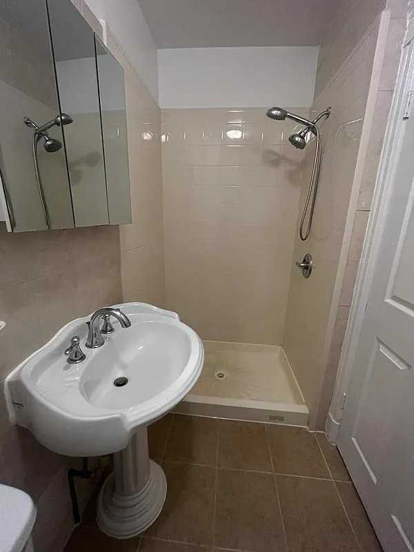 120 Norwood Ave - Photo 7 of 8