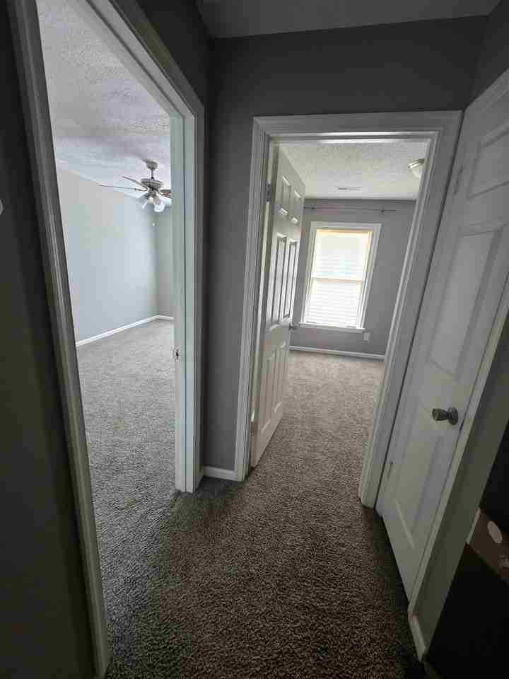 4306 Thomas Ln - Photo 3 of 12