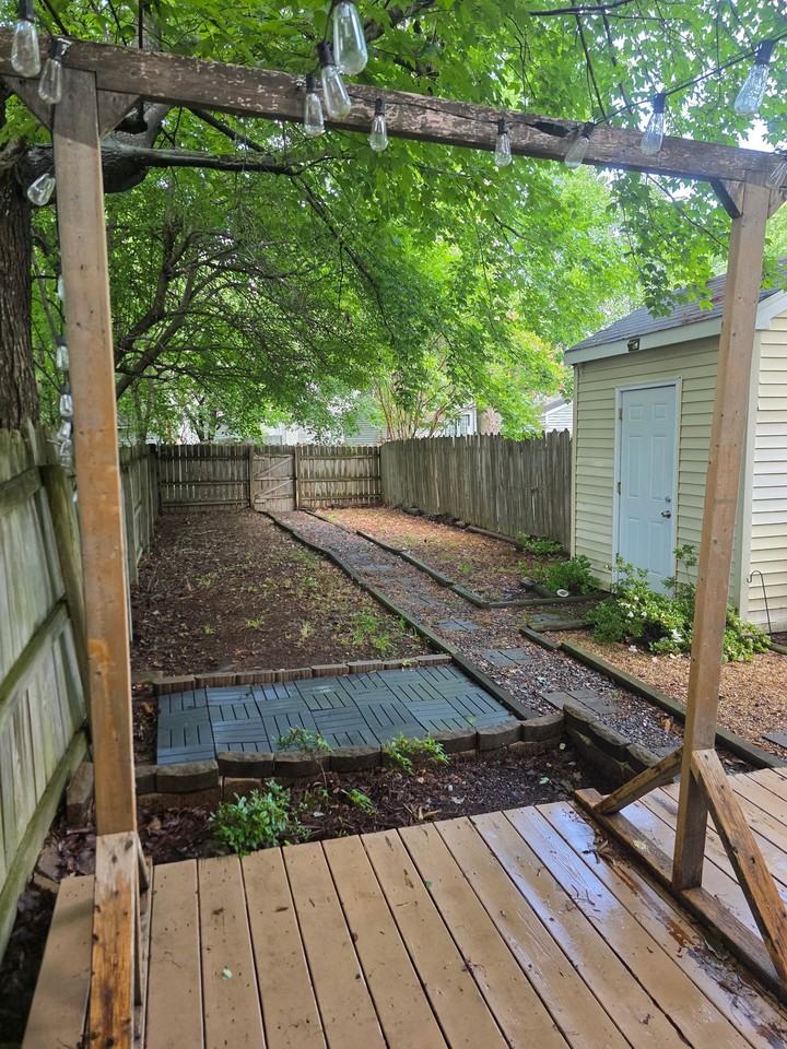 4306 Thomas Ln - Photo 5 of 12