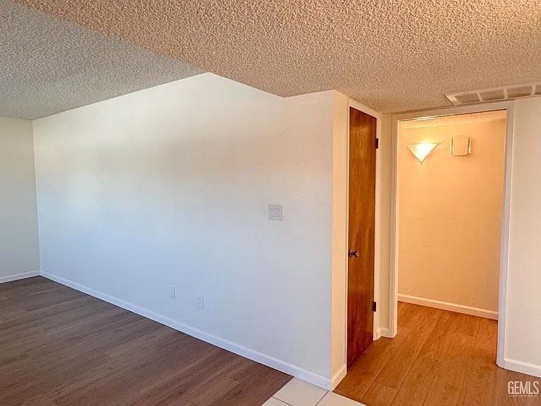 2705 Parkfield Ct - Photo 7 of 21