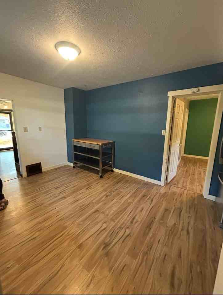 1025 E 12th Ave - Photo 4 of 4