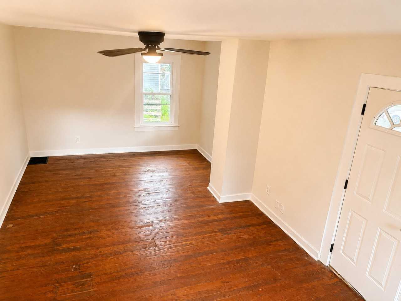31 Elmont Ave - Photo 5 of 19