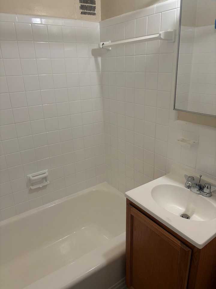 3435 Holmead Pl Nw #610 - Photo 2 of 5