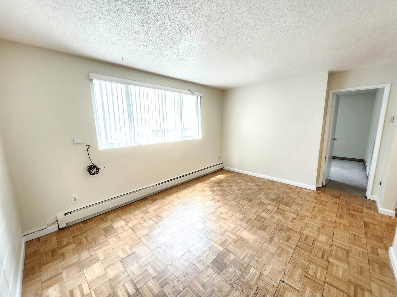 1162 Memorial Drive N.W. - Photo 3 of 10