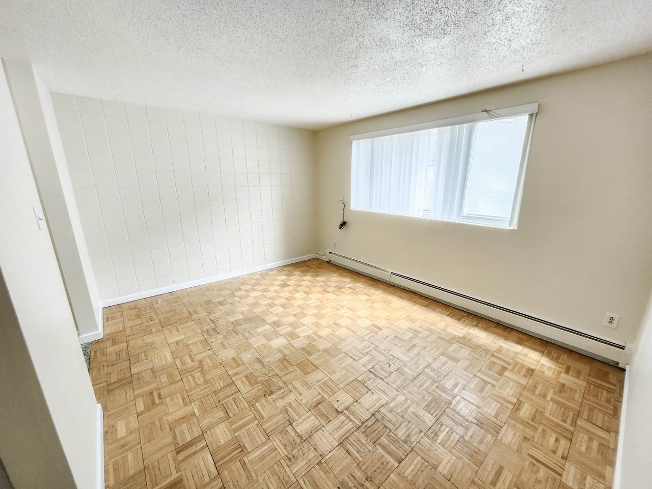 1162 Memorial Drive N.W. - Photo 4 of 10
