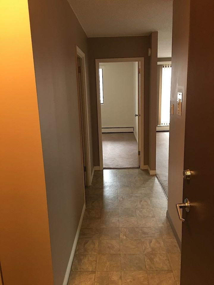 836 5 Avenue S.W. - Photo 7 of 11