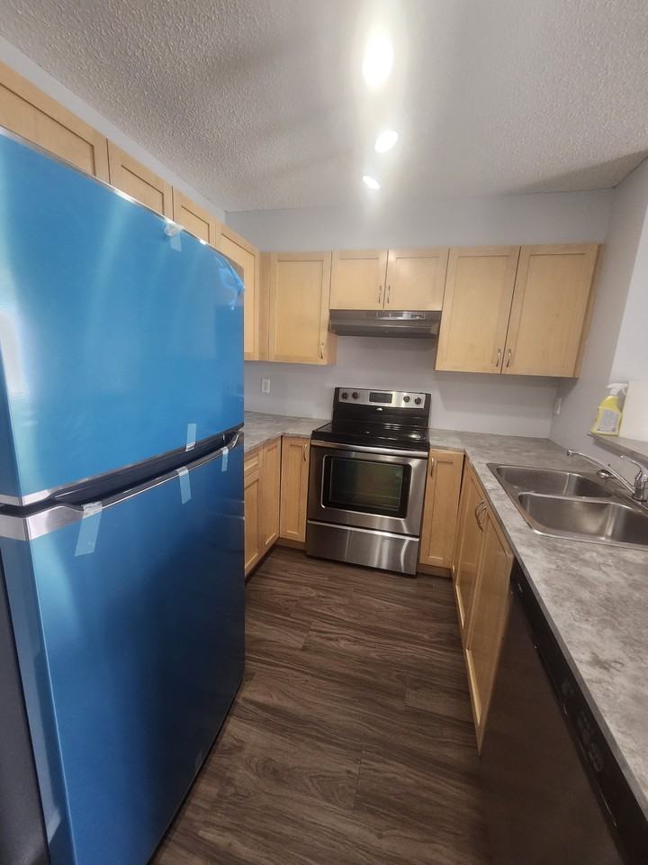 70 Panamount Drive NW - Photo 2 of 15
