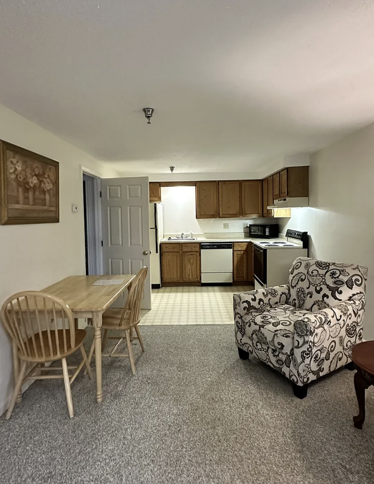 844 State St #46 - Photo 3 of 9
