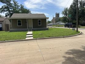 2401 E Maple Ave #NA - Photo 1 of 1