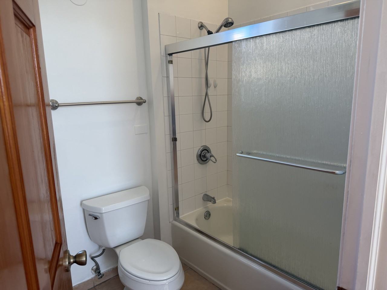 3259 W North Ave #2R - Photo 5 of 10