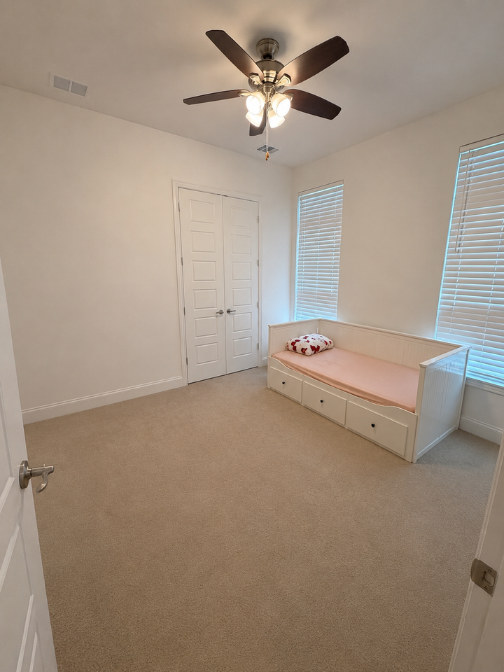 2217 Laguna Dr #NA - Photo 5 of 18