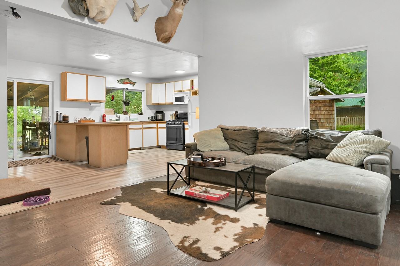 6258 Bellwood Dr #NA - Photo 3 of 20