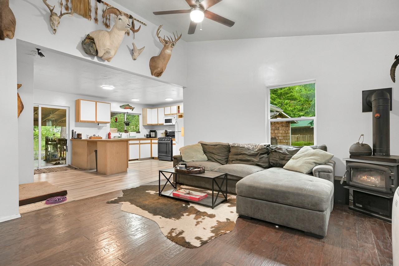 6258 Bellwood Dr #NA - Photo 4 of 20