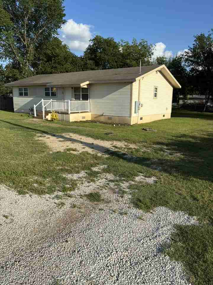 306 Hudson St #NA - Photo 3 of 16