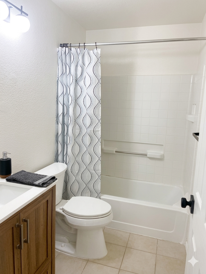 116 S Fraser Ct #NA - Photo 3 of 8