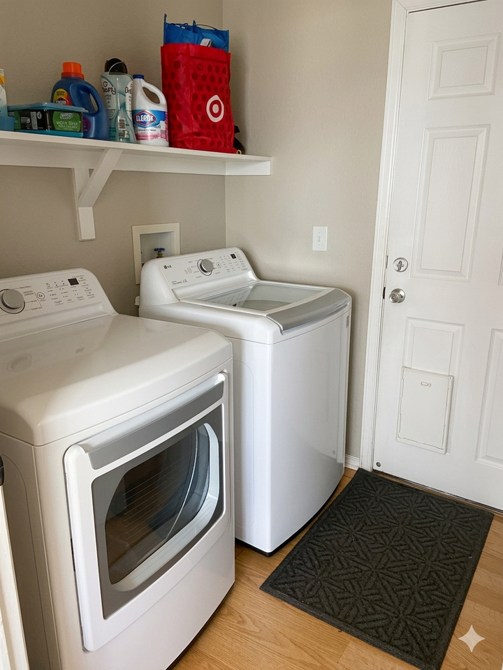 116 S Fraser Ct #NA - Photo 7 of 8